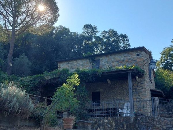 casa indipendente in vendita a Roccastrada in zona Sticciano