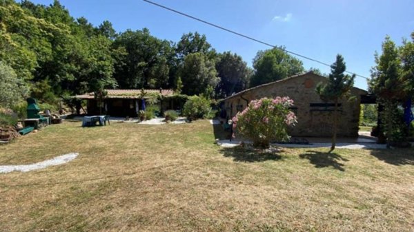 casa indipendente in vendita a Roccastrada