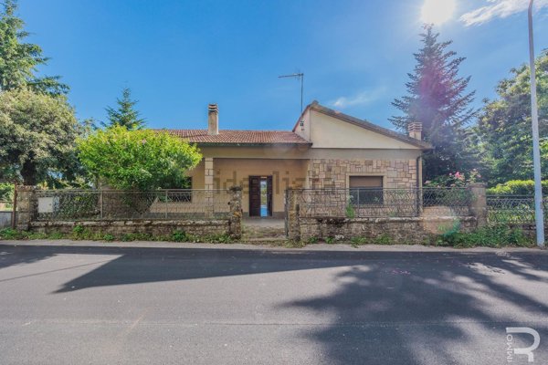 casa indipendente in vendita a Roccastrada