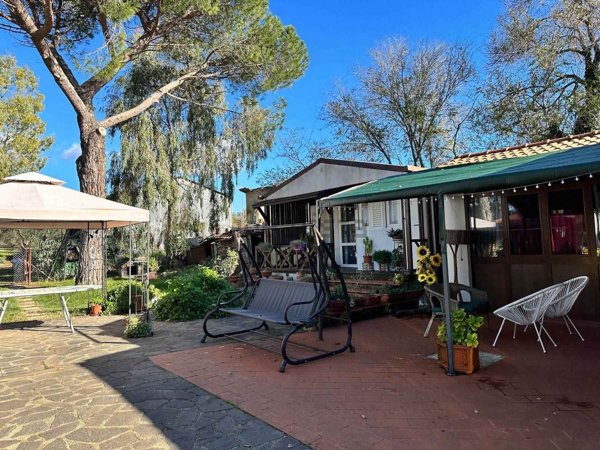 casale in vendita a Roccastrada