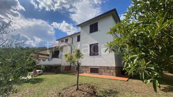 casa indipendente in vendita a Roccastrada