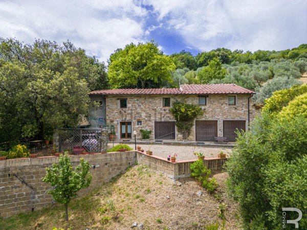 casa indipendente in vendita a Roccastrada