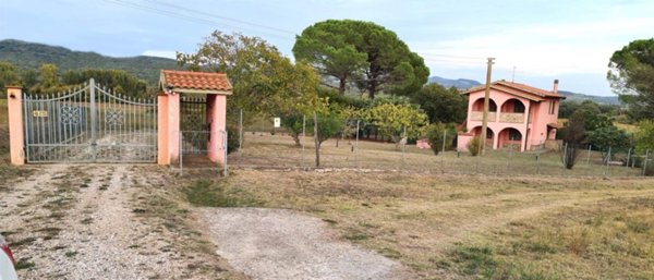 casa indipendente in vendita a Roccastrada in zona Montemassi