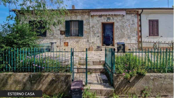 casa indipendente in vendita a Roccastrada in zona Ribolla