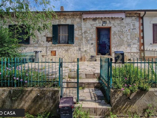 casa indipendente in vendita a Roccastrada in zona Ribolla