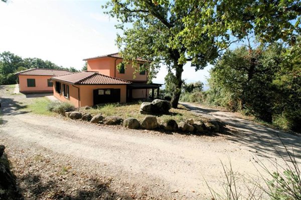 casa indipendente in vendita a Roccastrada in zona Sassofortino