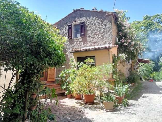 casa indipendente in vendita a Roccastrada