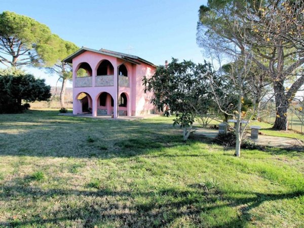 casa indipendente in vendita a Roccastrada in zona Montemassi