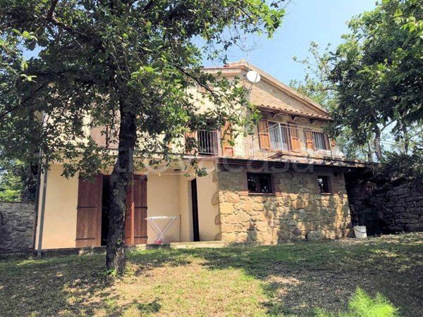 casa indipendente in vendita a Roccastrada in zona Sassofortino