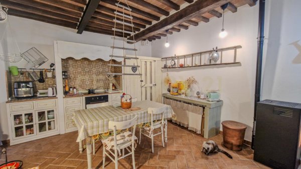 appartamento in vendita a Roccastrada in zona Piloni