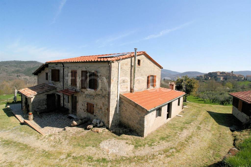 casa indipendente in vendita a Roccastrada in zona Torniella