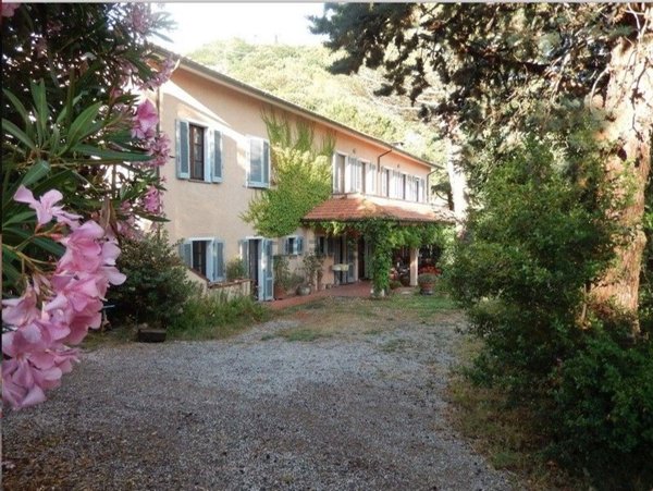 casa indipendente in vendita a Roccastrada