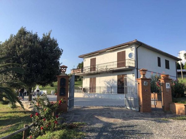 casa indipendente in vendita a Roccastrada