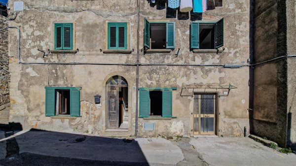 appartamento in vendita a Roccastrada in zona Sassofortino