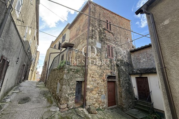 appartamento in vendita a Roccastrada in zona Sassofortino