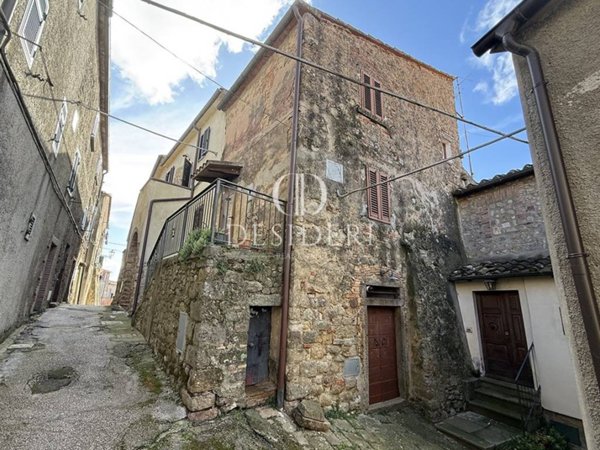 appartamento in vendita a Roccastrada in zona Sassofortino