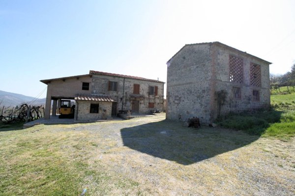 casale in vendita a Roccastrada in zona Torniella