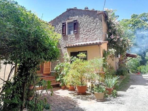 casa indipendente in vendita a Roccastrada in zona Sassofortino