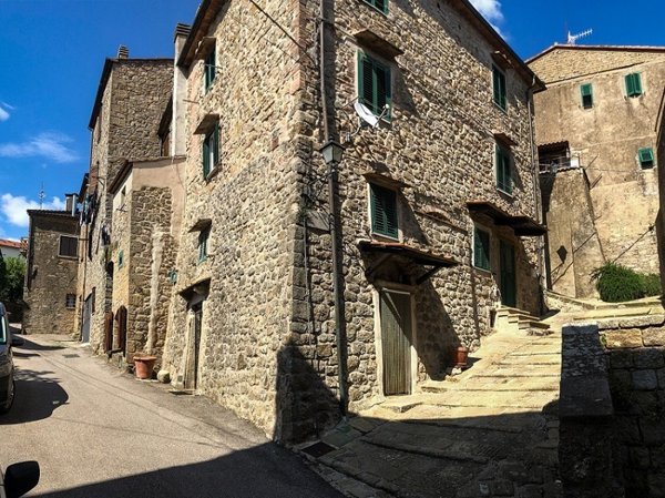 appartamento in vendita a Roccastrada in zona Sassofortino
