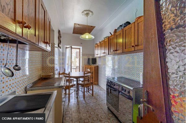 appartamento in vendita a Roccastrada in zona Roccatederighi