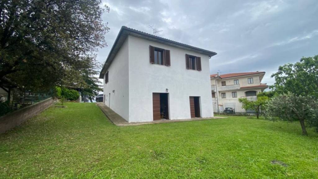 casa indipendente in vendita a Roccastrada