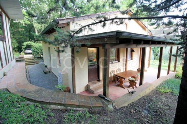 casa indipendente in vendita a Roccastrada in zona Sassofortino