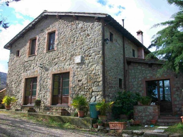 casa indipendente in vendita a Roccastrada