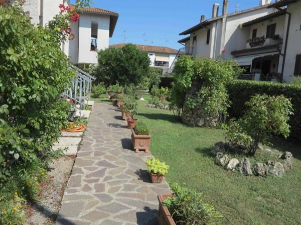 appartamento in vendita a Roccastrada in zona Ribolla