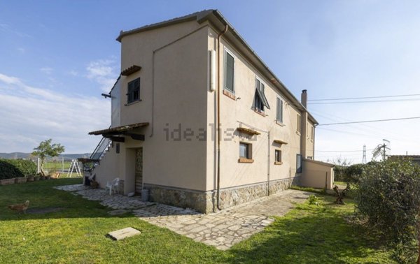 pentavano in vendita a Roccastrada in zona Montemassi