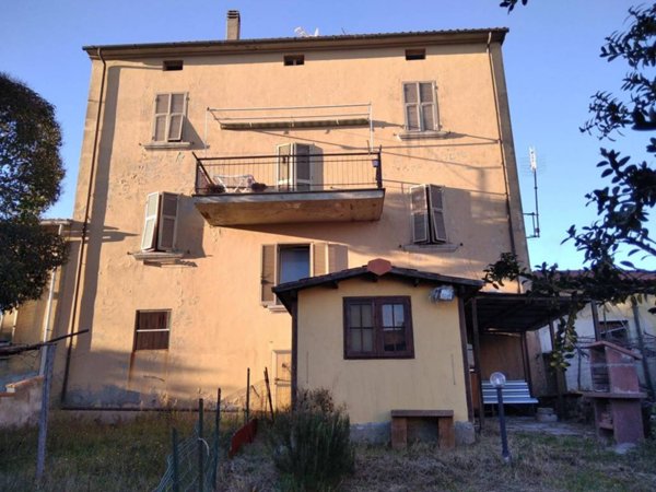 appartamento in vendita a Roccastrada in zona Roccatederighi