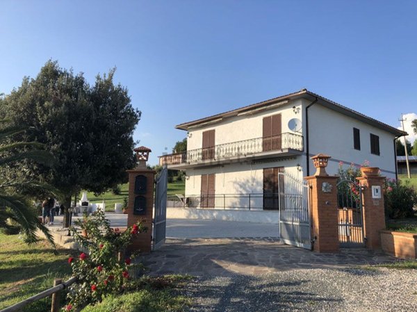 casa indipendente in vendita a Roccastrada