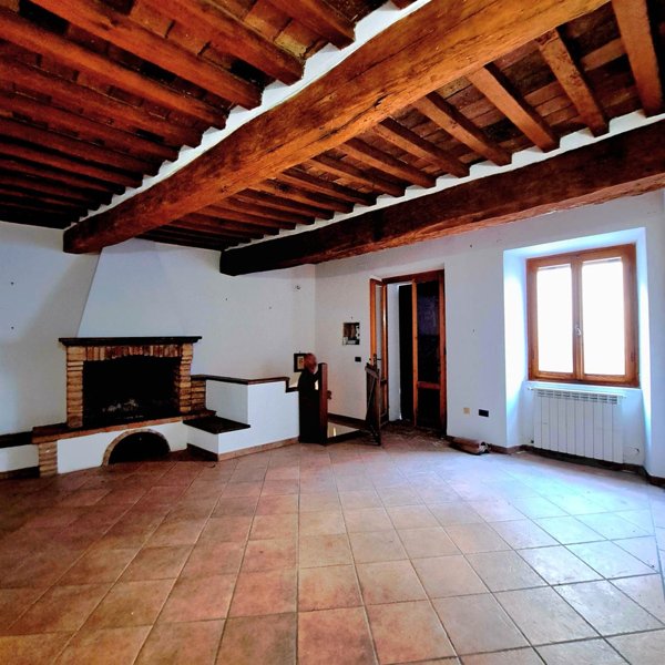 appartamento in vendita a Roccastrada in zona Montemassi