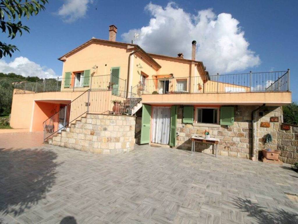 casa indipendente in vendita a Roccastrada in zona Sassofortino
