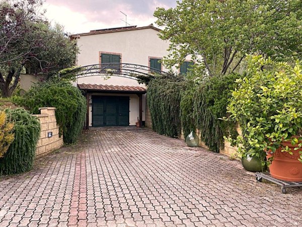 casa indipendente in vendita a Roccastrada