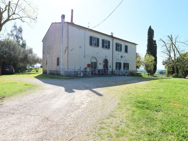 casale in vendita a Roccastrada