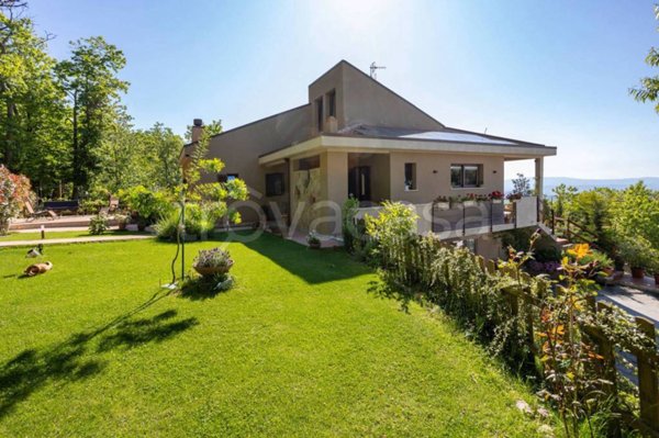 casa indipendente in vendita a Roccastrada in zona Sassofortino