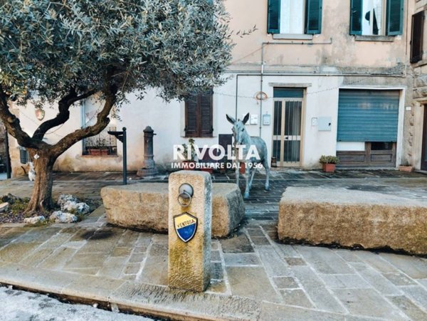 casa indipendente in vendita a Roccastrada in zona Roccatederighi