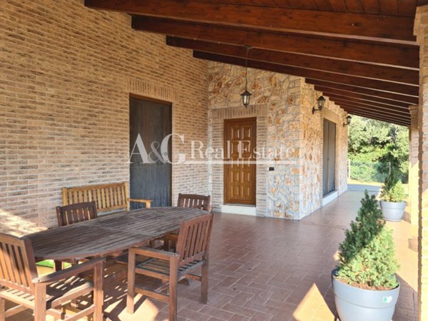 pentavano in vendita a Roccastrada