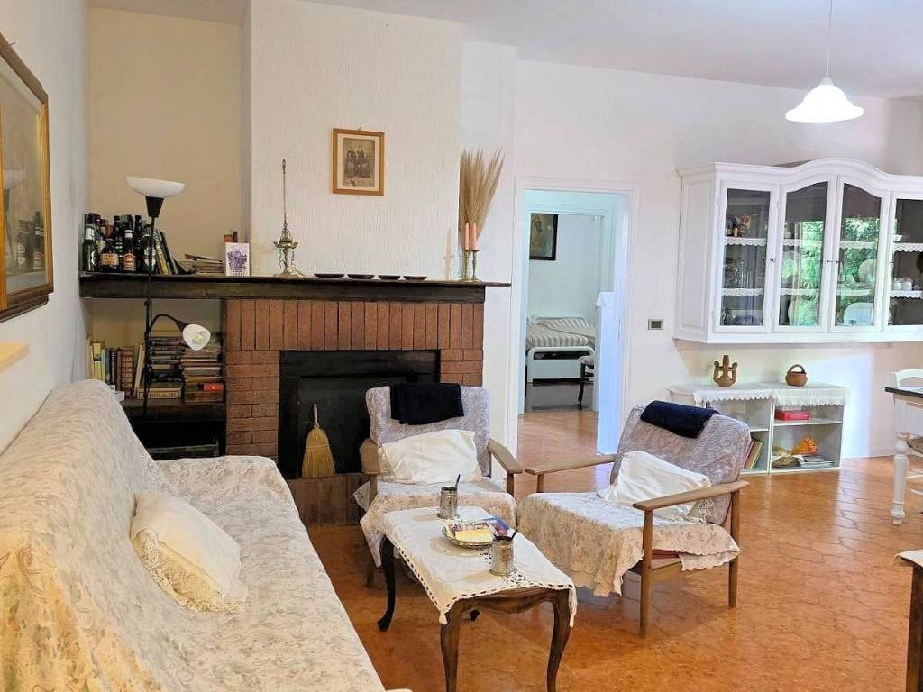 appartamento in vendita a Roccastrada in zona Roccatederighi