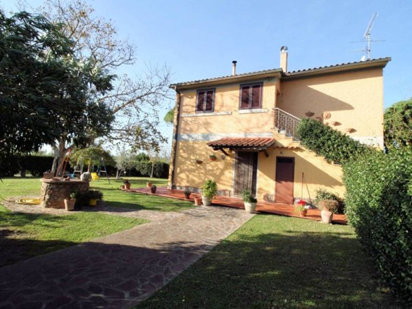 casa indipendente in vendita a Roccastrada in zona Sticciano