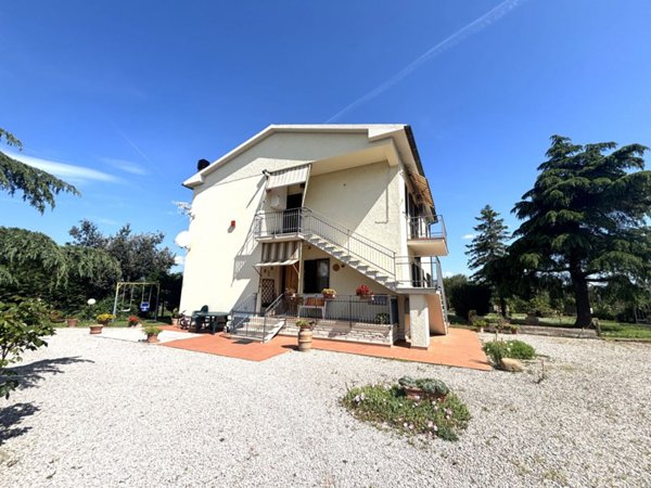 negozio in vendita a Roccastrada