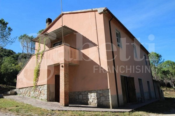 casa indipendente in vendita a Roccastrada