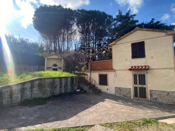 casa indipendente in vendita a Roccastrada