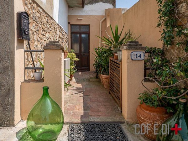 appartamento in vendita a Roccastrada in zona Montemassi