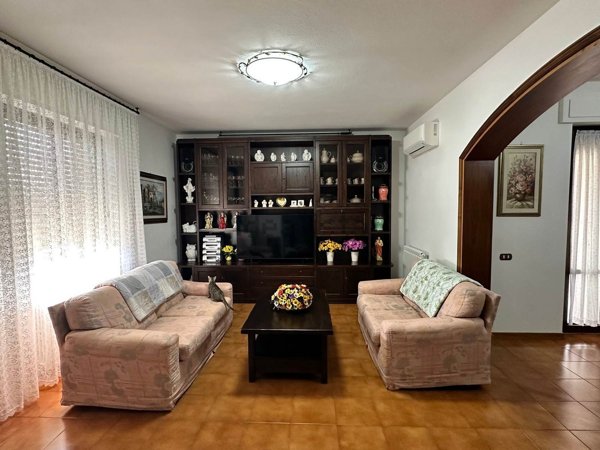 casa indipendente in vendita a Roccastrada in zona Ribolla