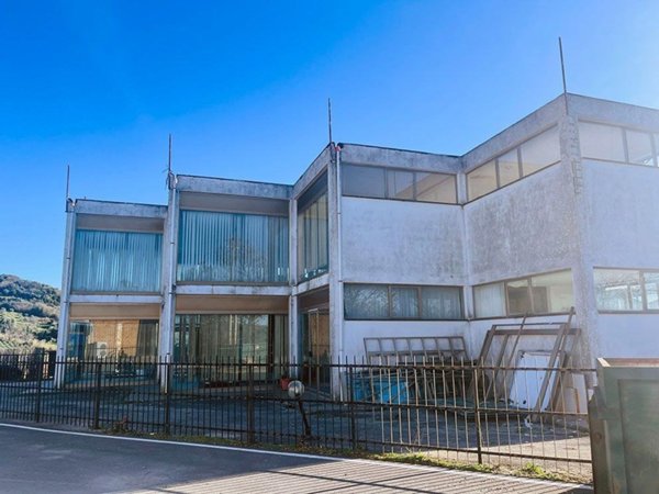 negozio in vendita a Roccastrada