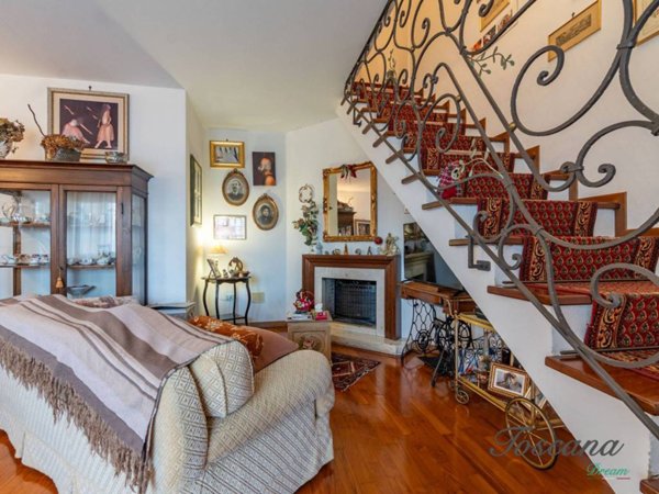 casa indipendente in vendita a Roccastrada