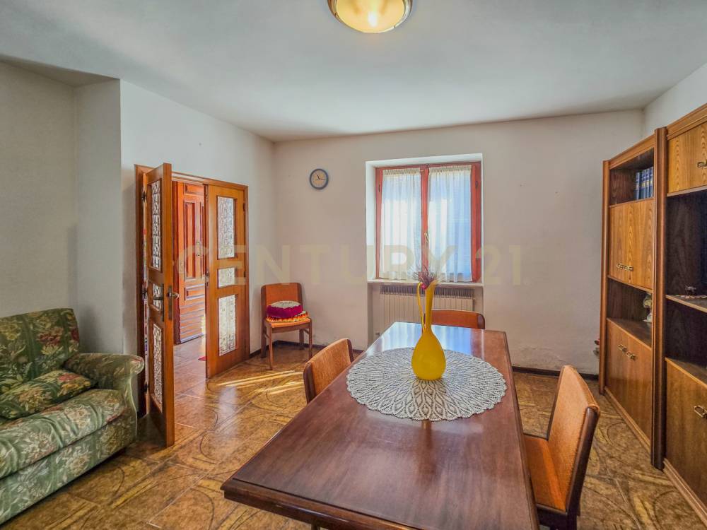 casa indipendente in vendita a Roccastrada in zona Sassofortino