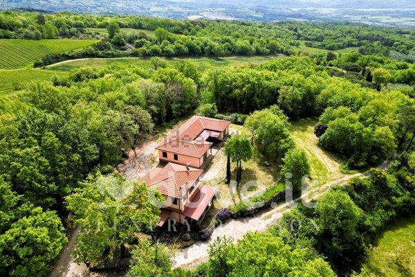 casale in vendita a Roccastrada in zona Montemassi