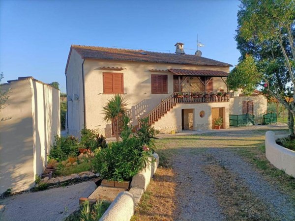 casale in vendita a Roccastrada